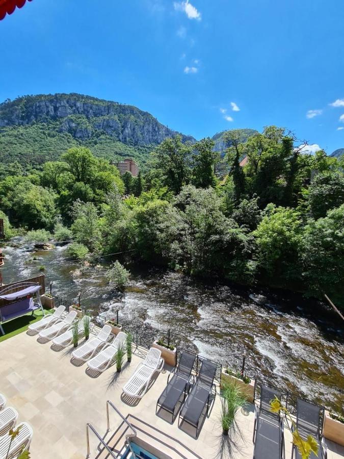 Hotel Holiday Maria Байле Херкулане Екстериор снимка