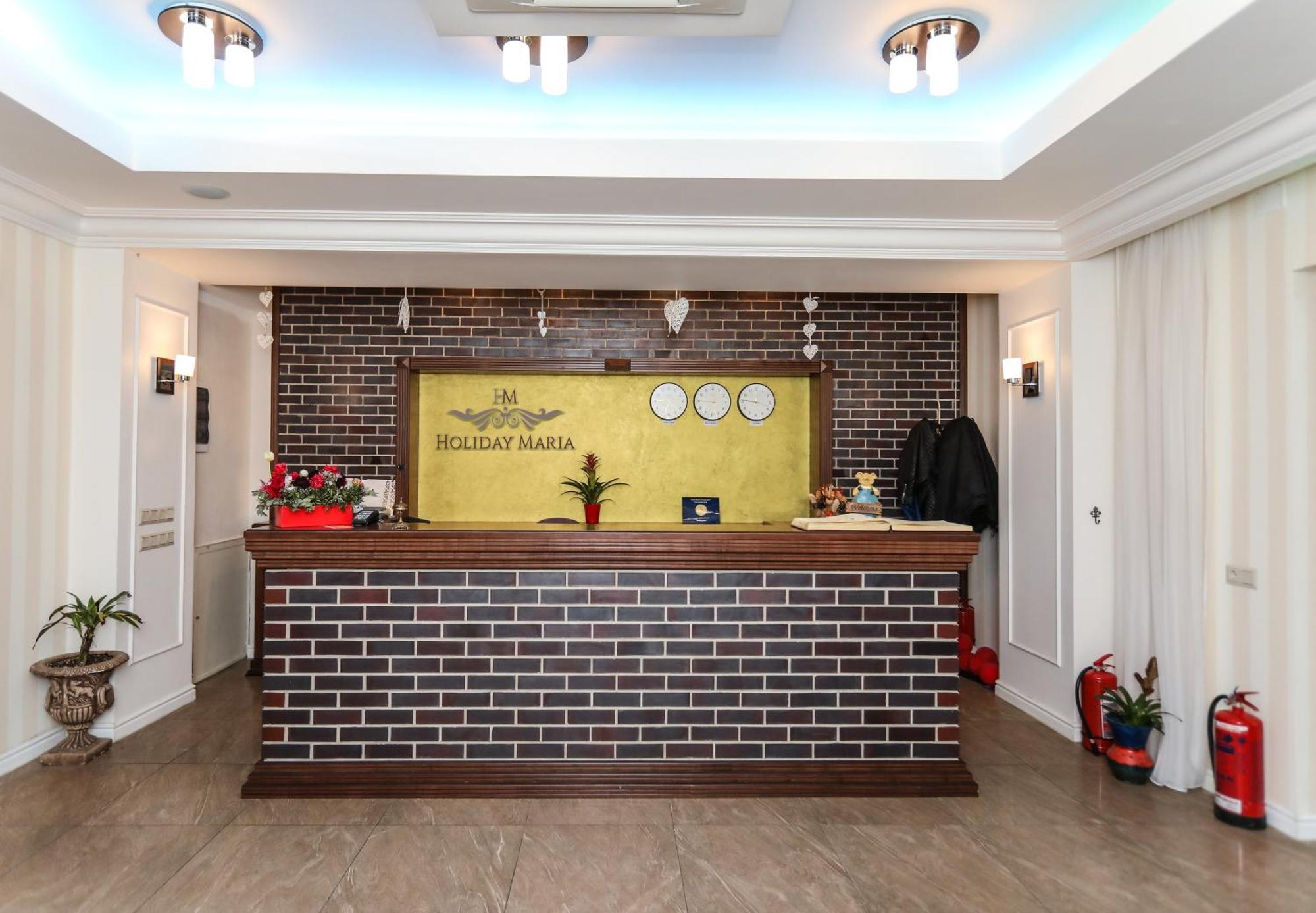 Hotel Holiday Maria Байле Херкулане Екстериор снимка